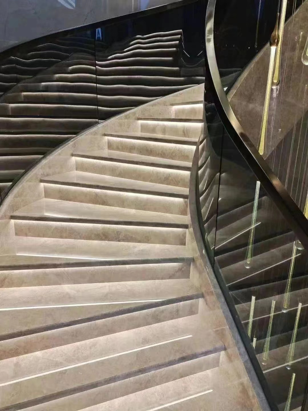 ݴʯҡʯ··ʯʯ 